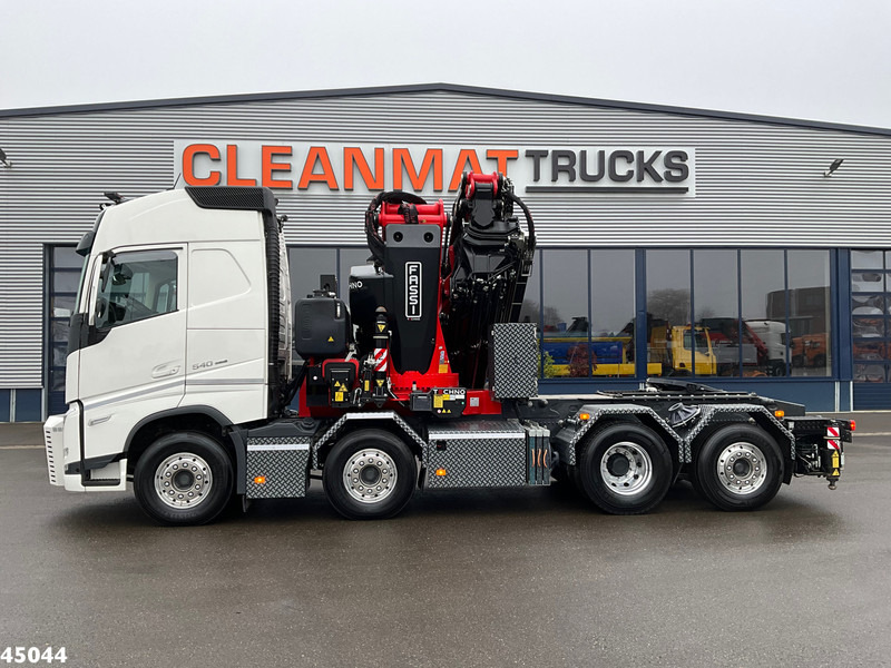 Volvo FH 540 8x2 Fassi 145 Tonmeter laadkraan + Fly-JIb Just 7.187 Km! Demo voertuig! - Камион со кран: слика 5 Volvo FH 540 8x2 Fassi 145 Tonmeter laadkraan + Fly-JIb Just 7.187 Km! Demo voertuig! - Камион со кран: слика 5