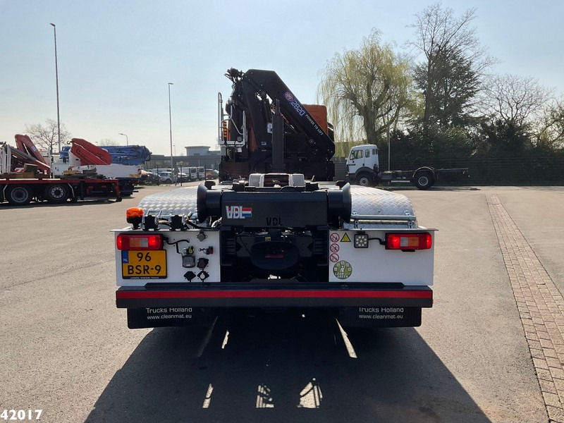Volvo FM 420 8x2 HMF 28 Tonmeter laadkraan - Камион со кука за подигање, Камион со кран: слика 3 Volvo FM 420 8x2 HMF 28 Tonmeter laadkraan - Камион со кука за подигање, Камион со кран: слика 3