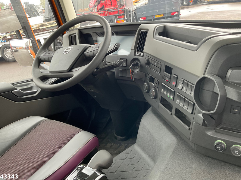 Interior photo 1: Лизинг на Volvo FM 430 Euro 6 VDL 21 Ton haakarmsysteem Volvo FM 430 Euro 6 VDL 21 Ton haakarmsysteem