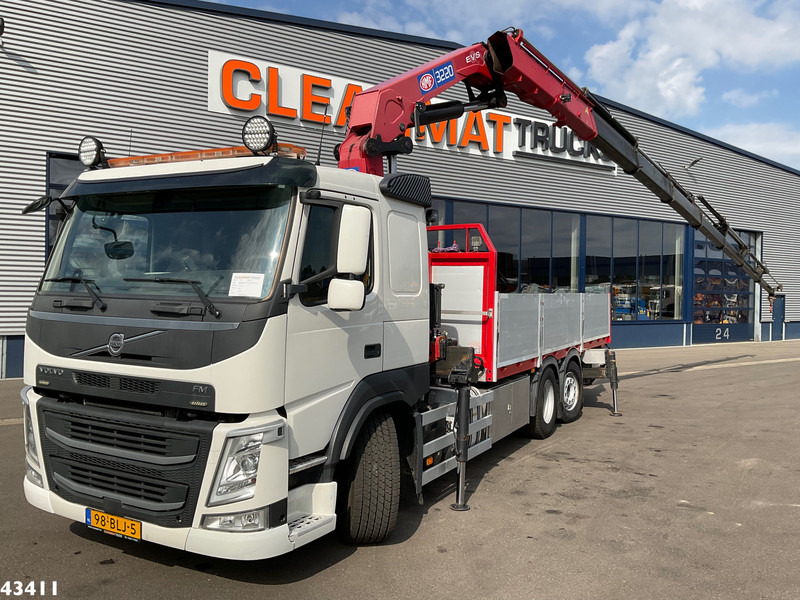 Volvo FM 500 Euro 6 HMF 32 Tonmeter laadkraan Just 166.643 km! - Камион со кран: слика 1 Volvo FM 500 Euro 6 HMF 32 Tonmeter laadkraan Just 166.643 km! - Камион со кран: слика 1