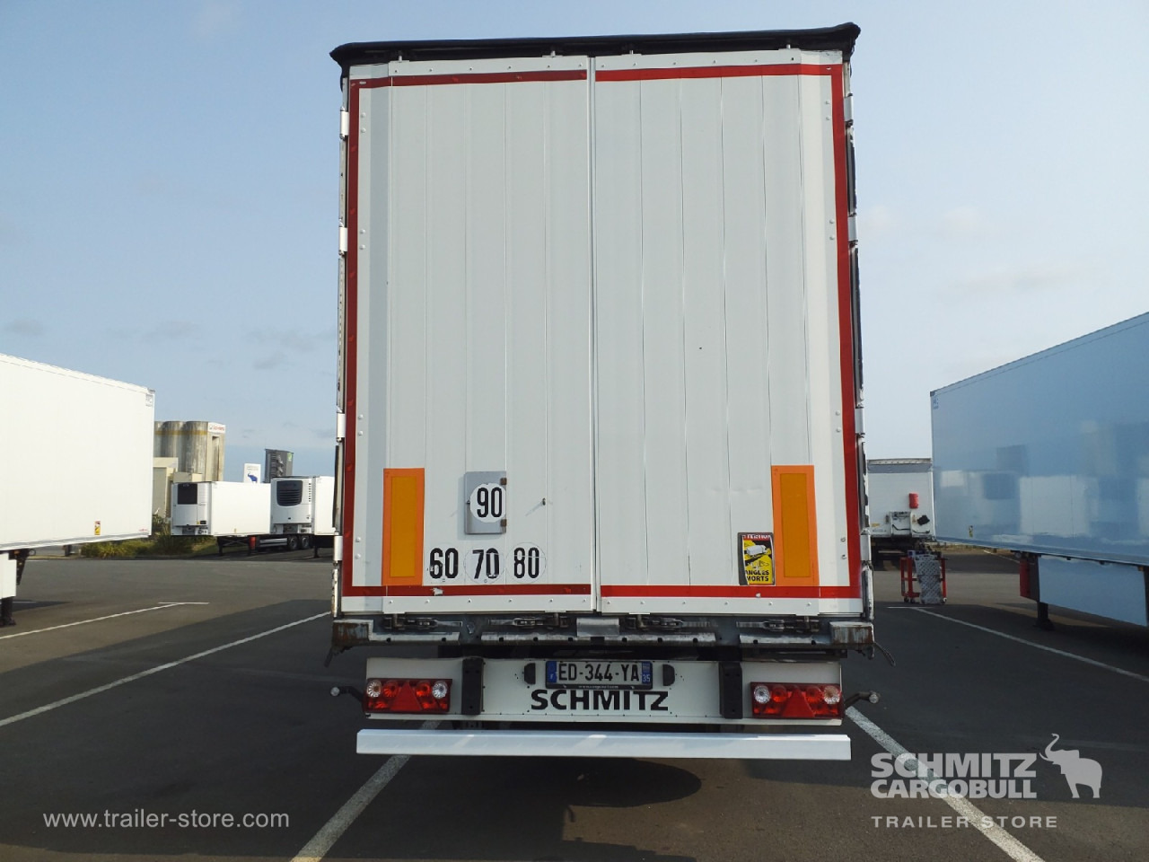 SCHMITZ Curtainsider Standard - Полуприколка со церада: слика 4 SCHMITZ Curtainsider Standard - Полуприколка со церада: слика 4