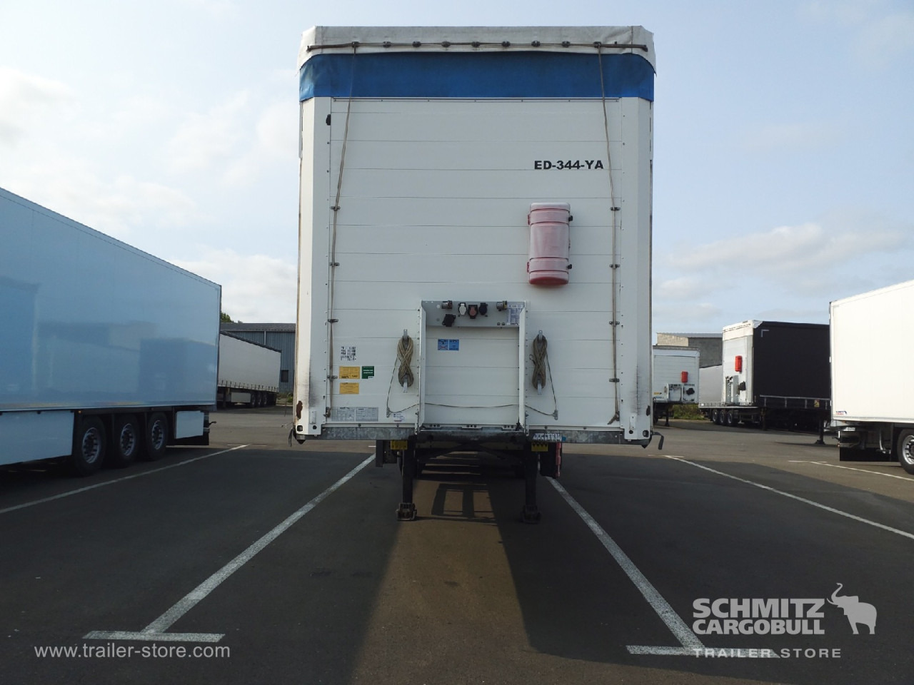 SCHMITZ Curtainsider Standard - Полуприколка со церада: слика 5 SCHMITZ Curtainsider Standard - Полуприколка со церада: слика 5