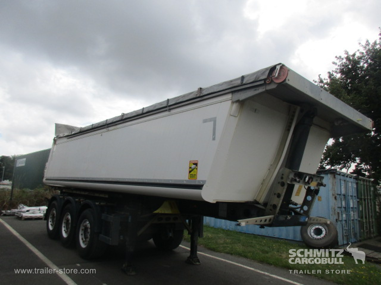SCHMITZ Tipper Alu-square sided body 24m³ - Кипер полуприколка: слика 1 SCHMITZ Tipper Alu-square sided body 24m³ - Кипер полуприколка: слика 1