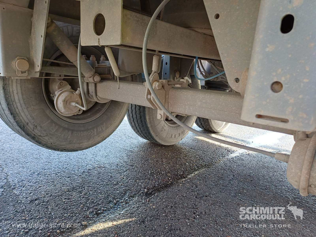 LANGENDORF Auflieger Kipper Stahlrundmulde 24m³ - Кипер полуприколка: слика 4 LANGENDORF Auflieger Kipper Stahlrundmulde 24m³ - Кипер полуприколка: слика 4