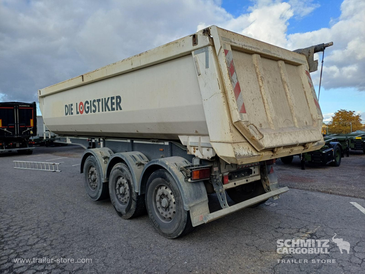 LANGENDORF Auflieger Kipper Stahlrundmulde 24m³ - Кипер полуприколка: слика 4 LANGENDORF Auflieger Kipper Stahlrundmulde 24m³ - Кипер полуприколка: слика 4
