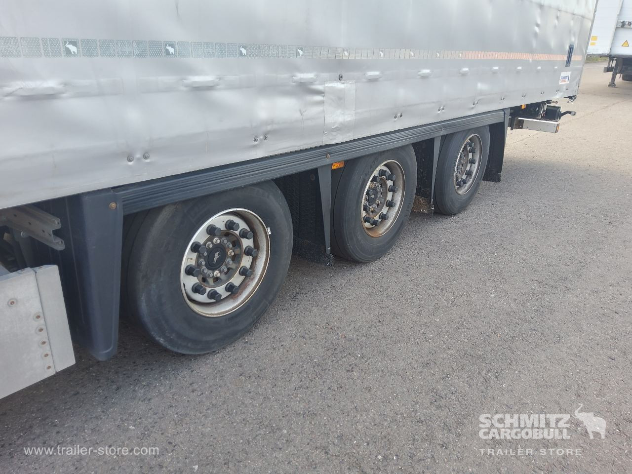 SCHMITZ Auflieger Curtainsider Mega - Полуприколка со церада: слика 2 SCHMITZ Auflieger Curtainsider Mega - Полуприколка со церада: слика 2