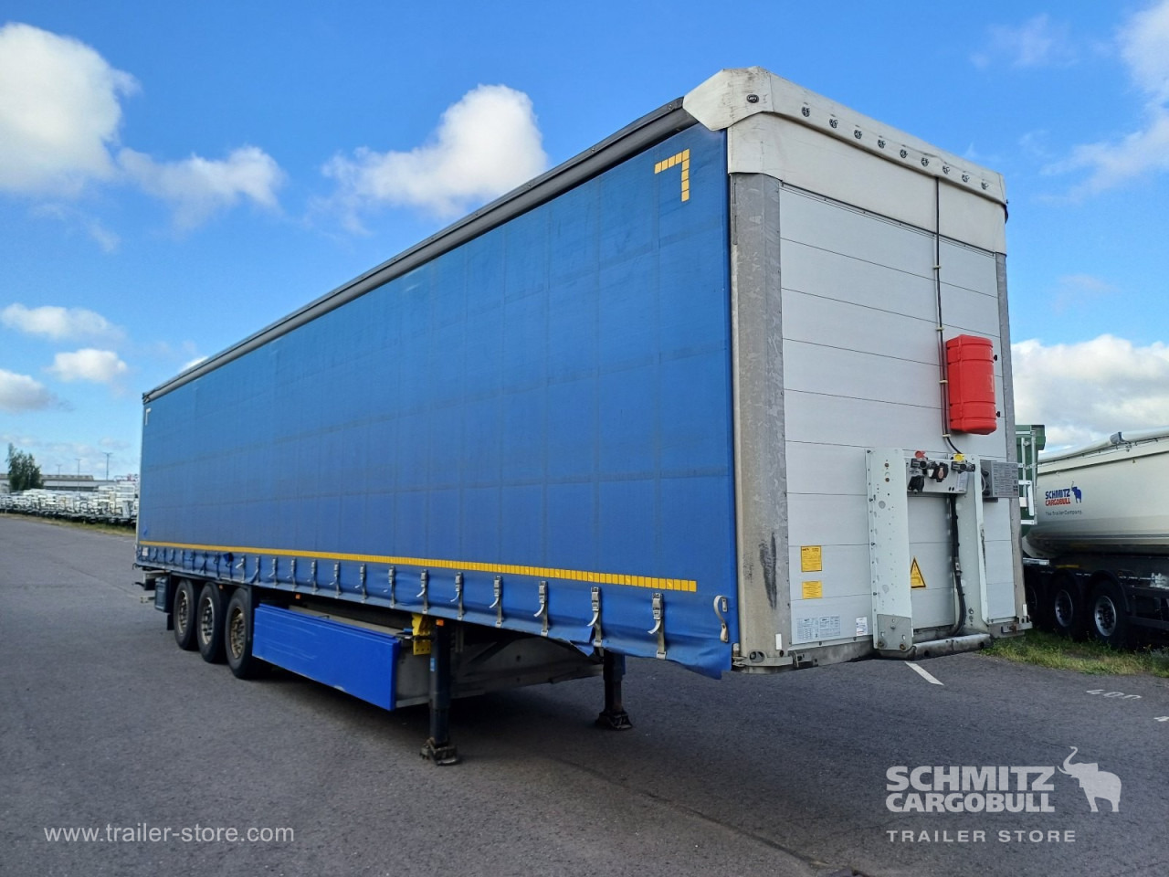 SCHMITZ Auflieger Curtainsider Standard - Полуприколка со церада: слика 1 SCHMITZ Auflieger Curtainsider Standard - Полуприколка со церада: слика 1