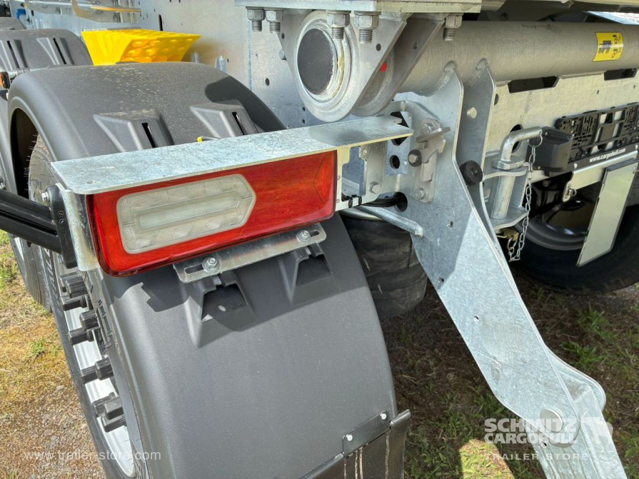 SCHMITZ Auflieger Kipper Stahlrundmulde 29m³ - Кипер полуприколка: слика 3 SCHMITZ Auflieger Kipper Stahlrundmulde 29m³ - Кипер полуприколка: слика 3
