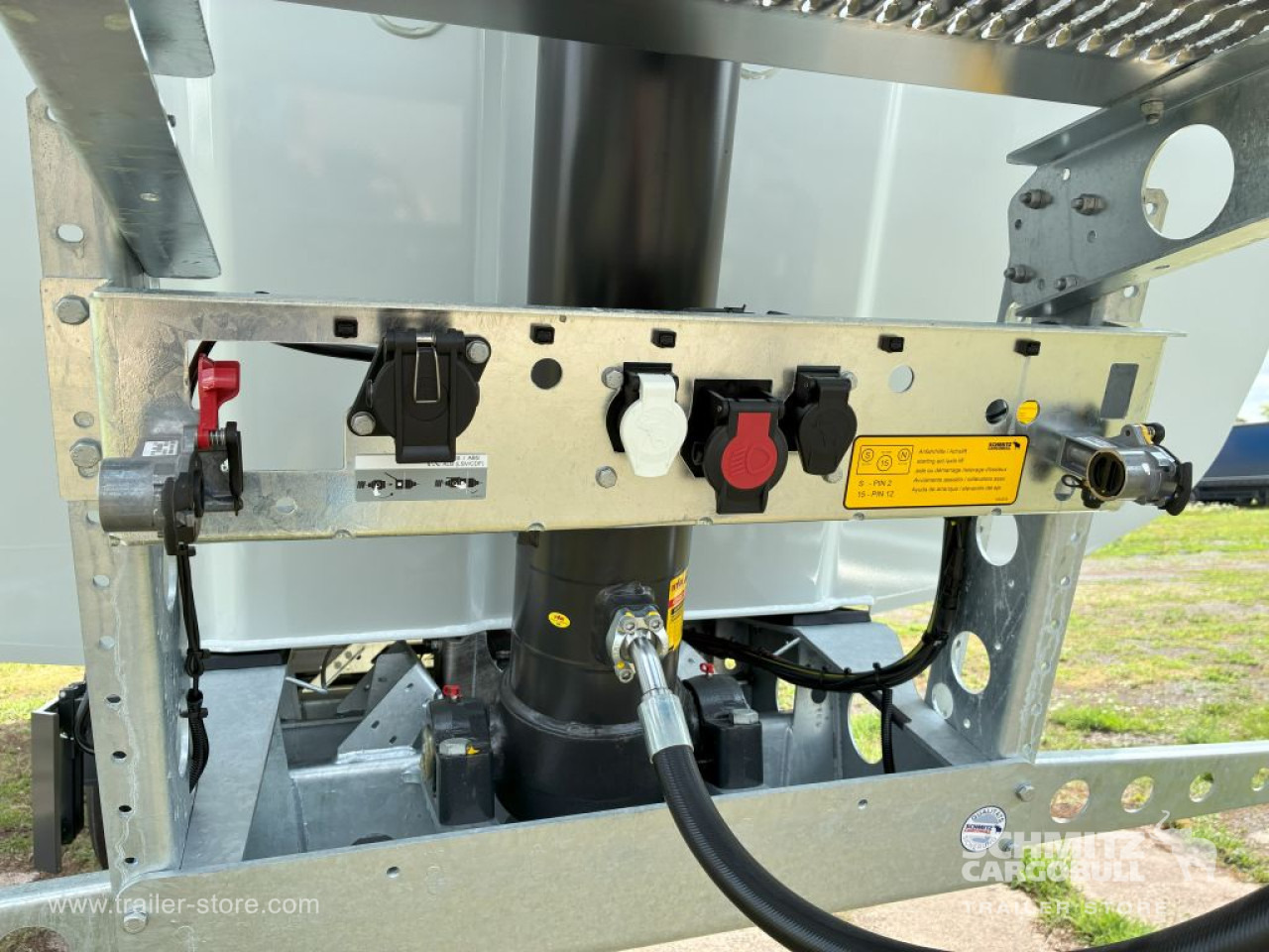 SCHMITZ Auflieger Kipper Stahlrundmulde 29m³ - Кипер полуприколка: слика 5 SCHMITZ Auflieger Kipper Stahlrundmulde 29m³ - Кипер полуприколка: слика 5