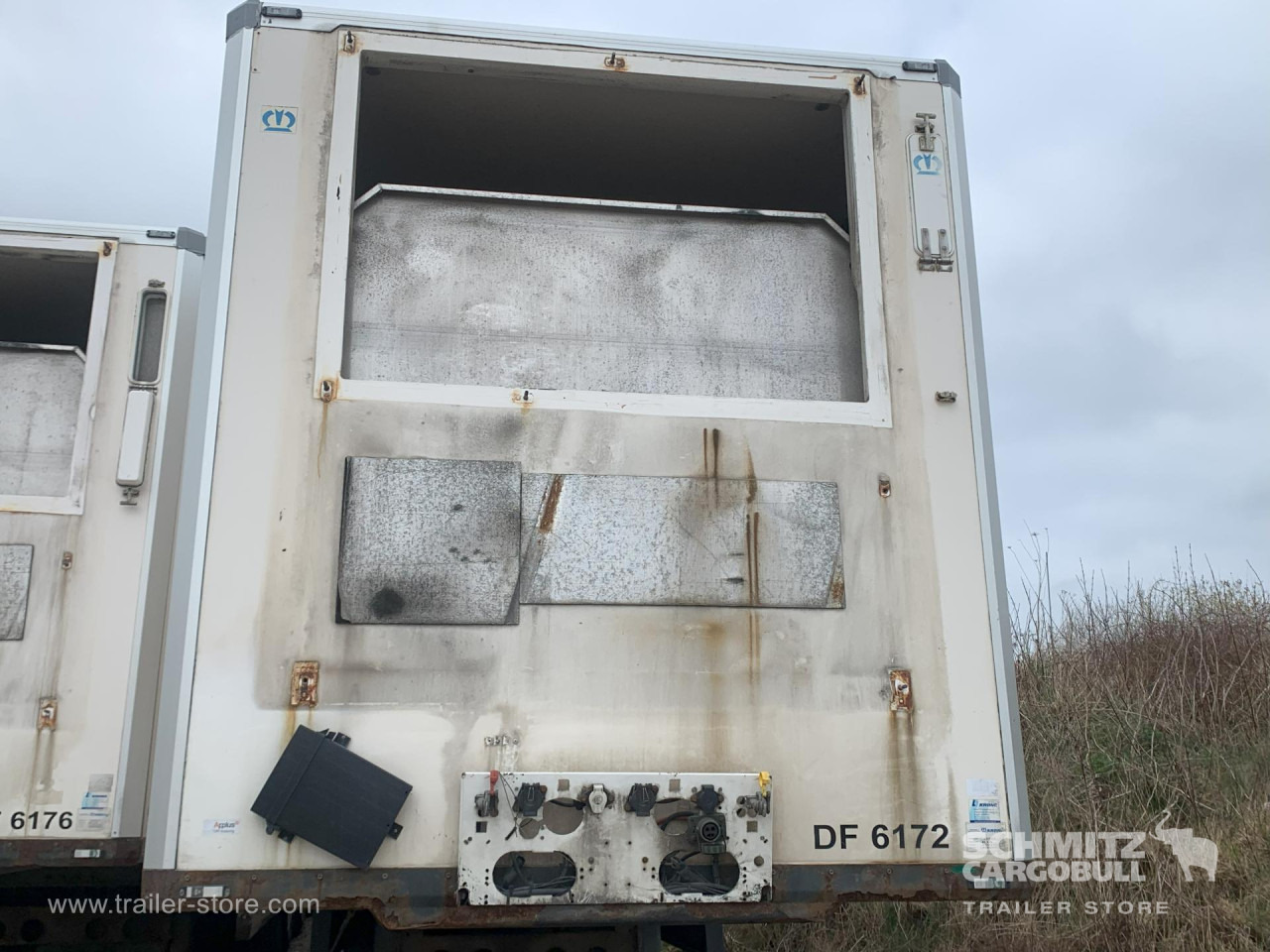 KRONE Reefer Standard Taillift - Изотермална полуприколка: слика 1 KRONE Reefer Standard Taillift - Изотермална полуприколка: слика 1