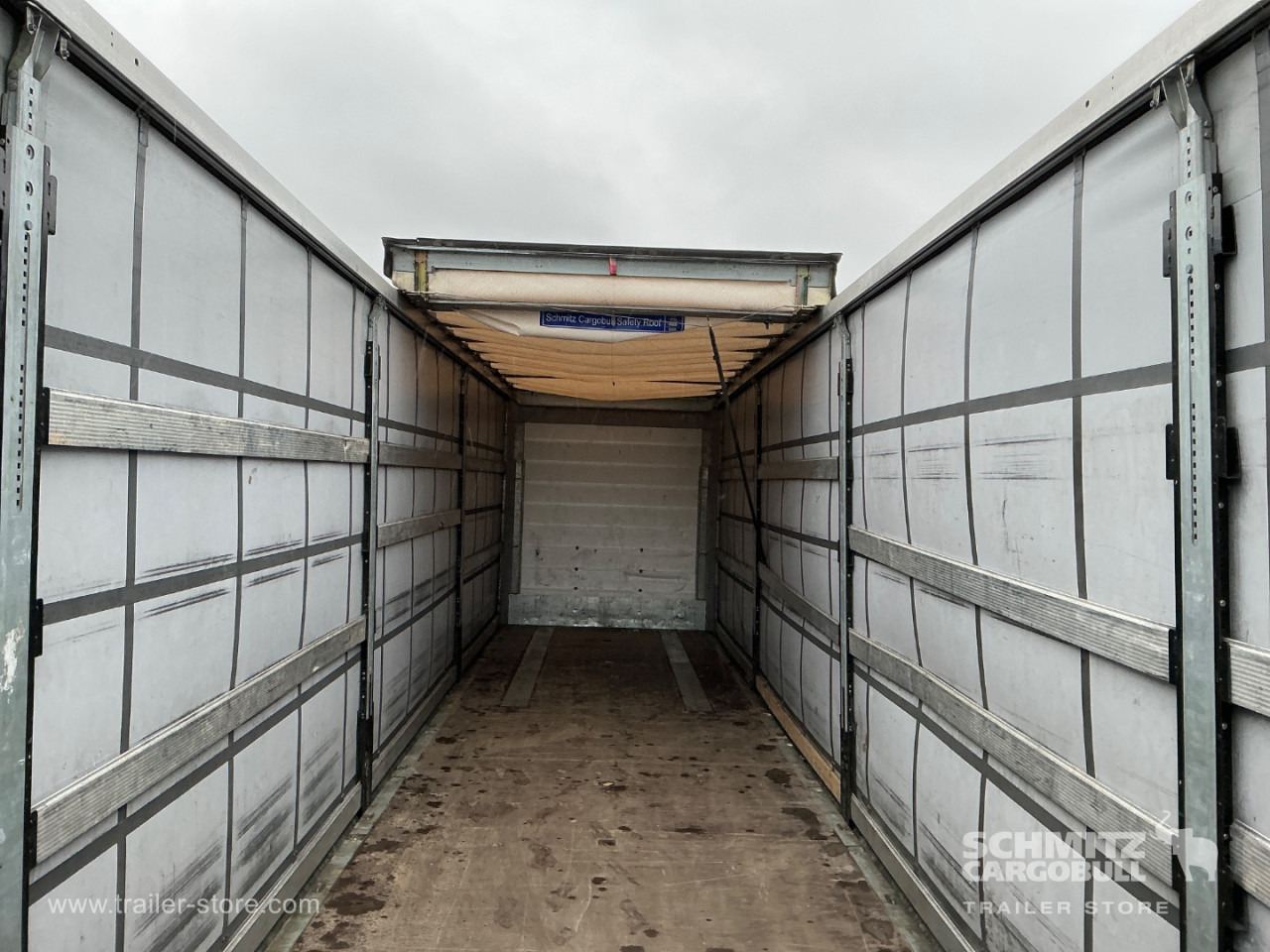 SCHMITZ Curtainsider Standard , Folding wall right - Полуприколка со церада: слика 5 SCHMITZ Curtainsider Standard , Folding wall right - Полуприколка со церада: слика 5