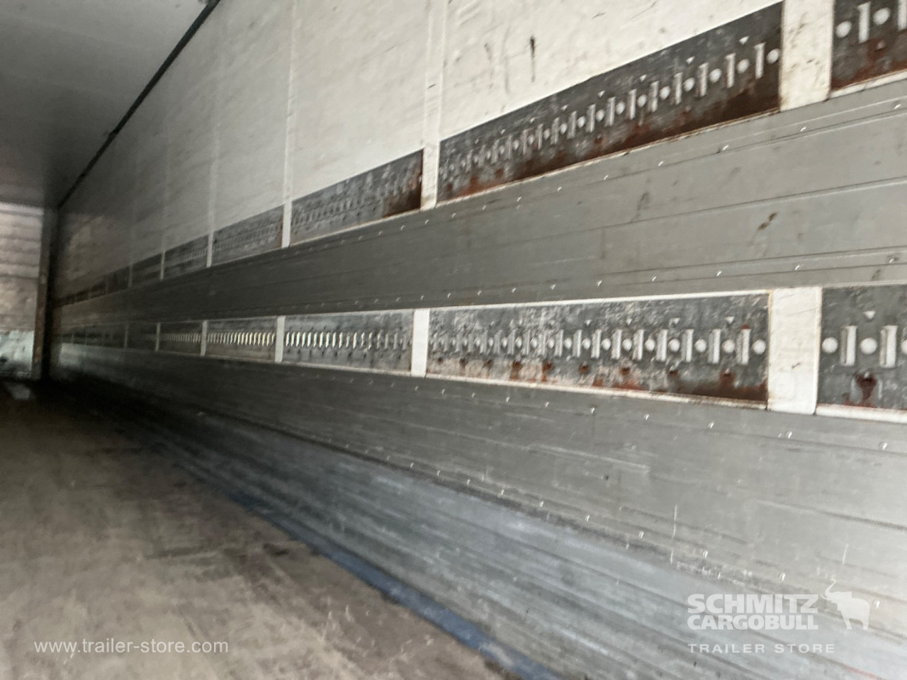 SCHMITZ Dryfreight Standard Taillift - Полуприколка сандучар: слика 5 SCHMITZ Dryfreight Standard Taillift - Полуприколка сандучар: слика 5