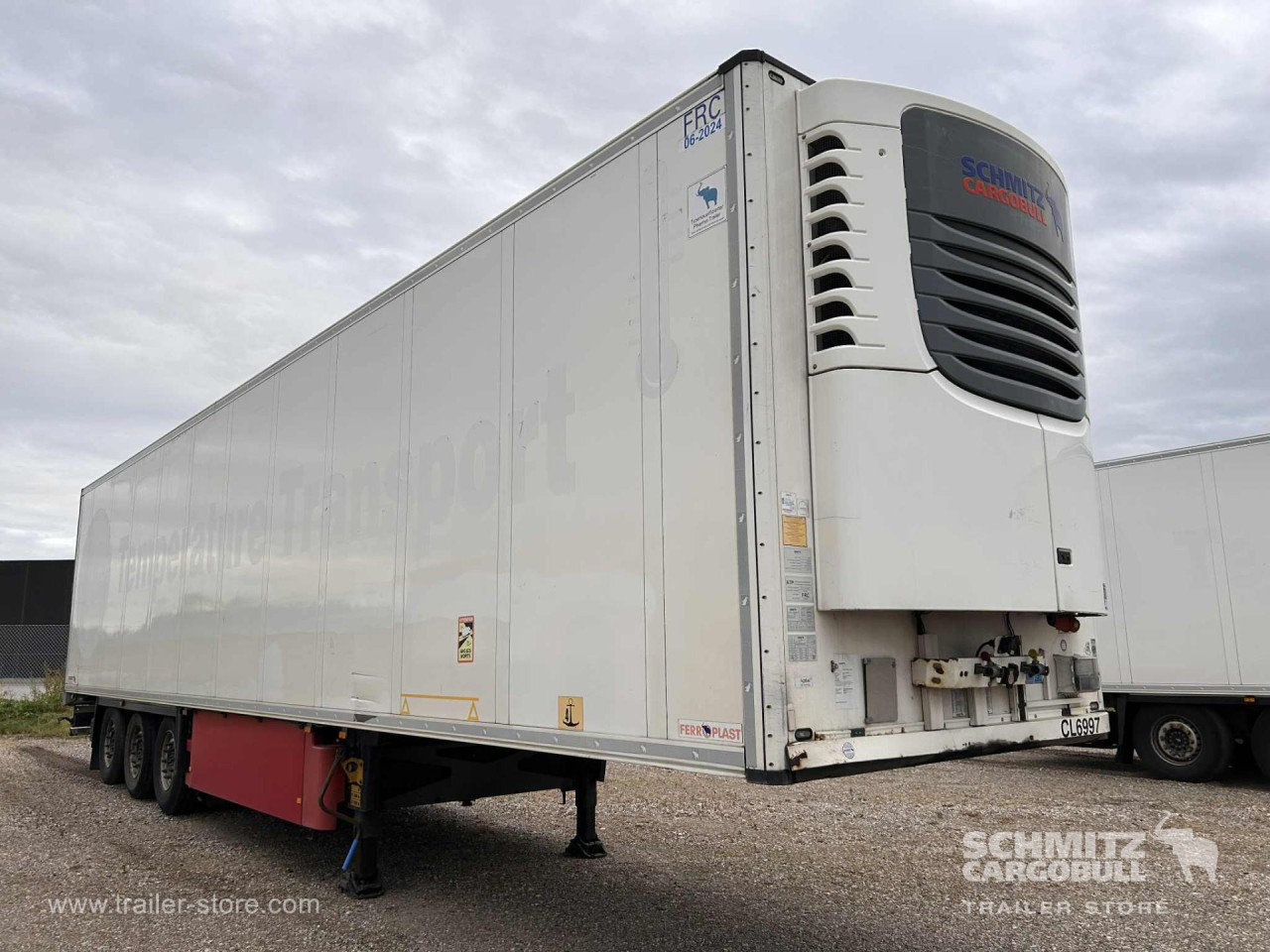 SCHMITZ Reefer Standard Double deck - Изотермална полуприколка: слика 1 SCHMITZ Reefer Standard Double deck - Изотермална полуприколка: слика 1