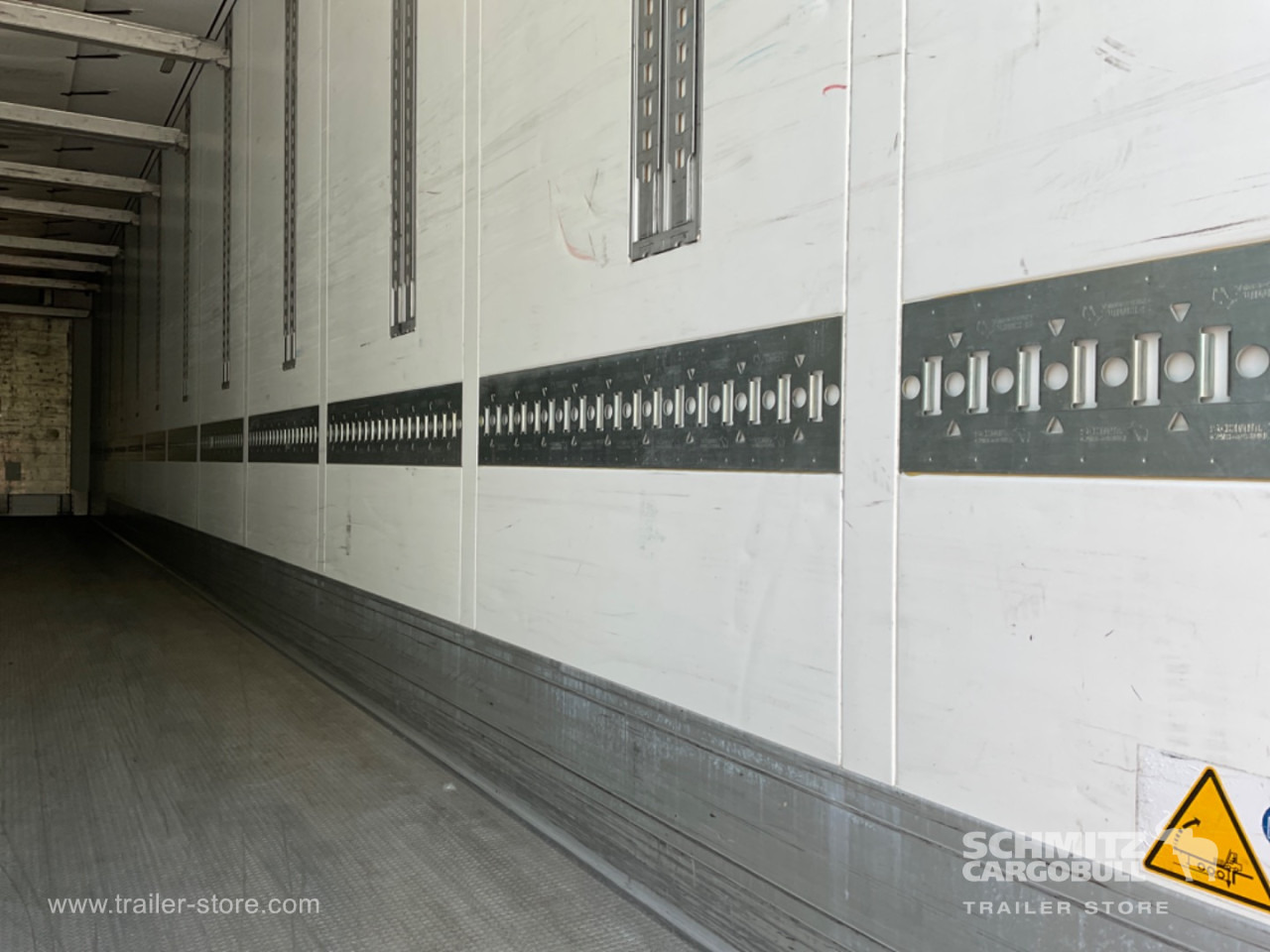 SCHMITZ Reefer Standard Double deck - Изотермална полуприколка: слика 3 SCHMITZ Reefer Standard Double deck - Изотермална полуприколка: слика 3