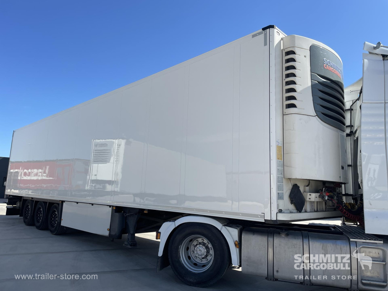 SCHMITZ Semiremolque Frigo Multitemperatura - Изотермална полуприколка: слика 1 SCHMITZ Semiremolque Frigo Multitemperatura - Изотермална полуприколка: слика 1