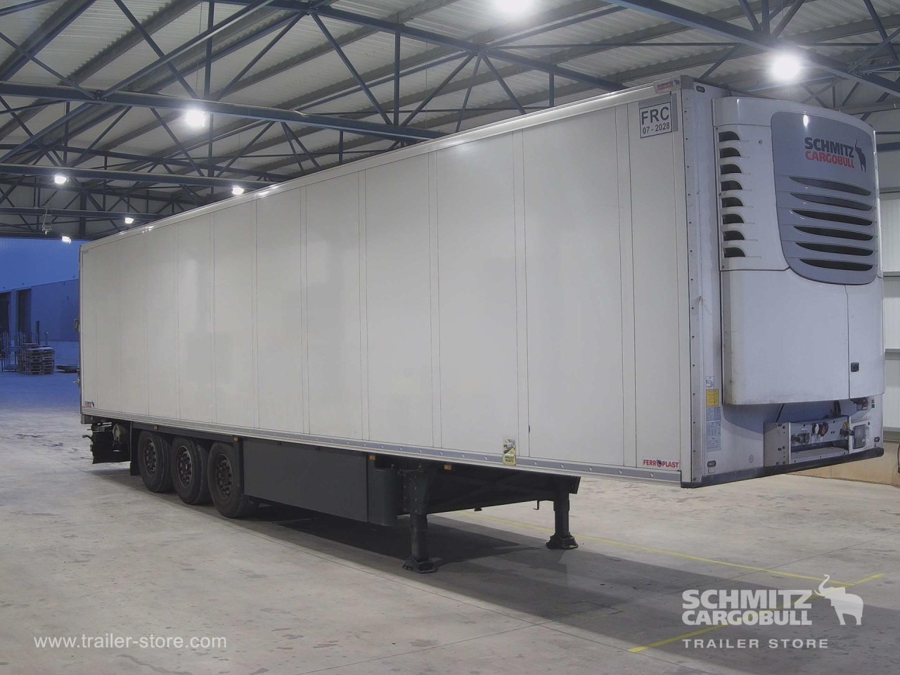 SCHMITZ Semiremolque Frigo Standard - Изотермална полуприколка: слика 1 SCHMITZ Semiremolque Frigo Standard - Изотермална полуприколка: слика 1