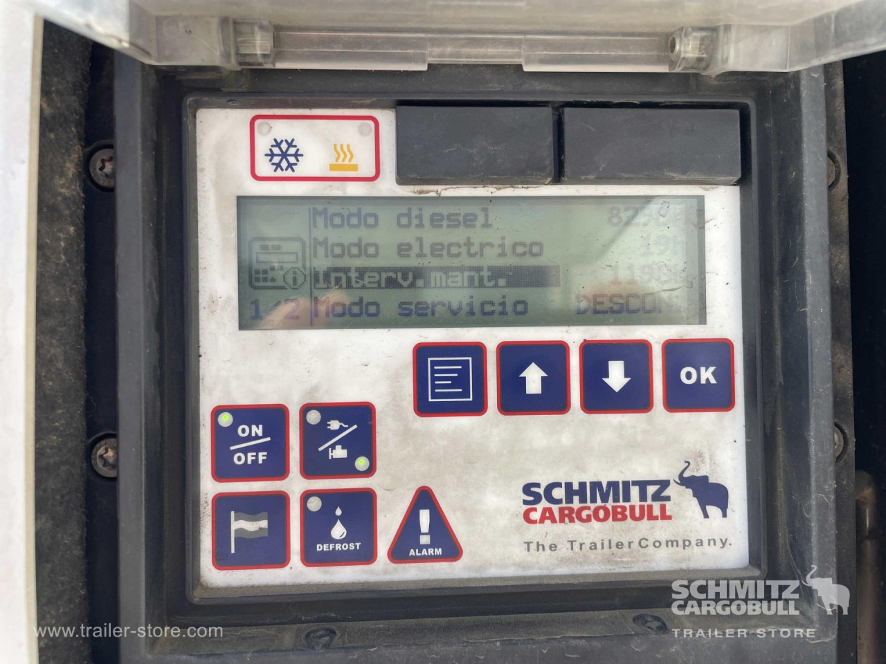 SCHMITZ Semiremolque Frigo Standard - Изотермална полуприколка: слика 2 SCHMITZ Semiremolque Frigo Standard - Изотермална полуприколка: слика 2
