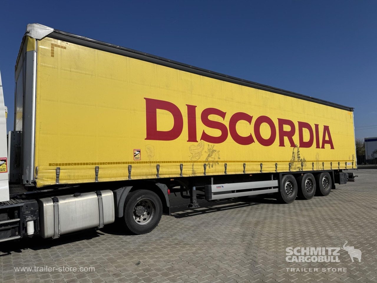 SCHMITZ Curtainsider Standard - Полуприколка со церада: слика 1 SCHMITZ Curtainsider Standard - Полуприколка со церада: слика 1