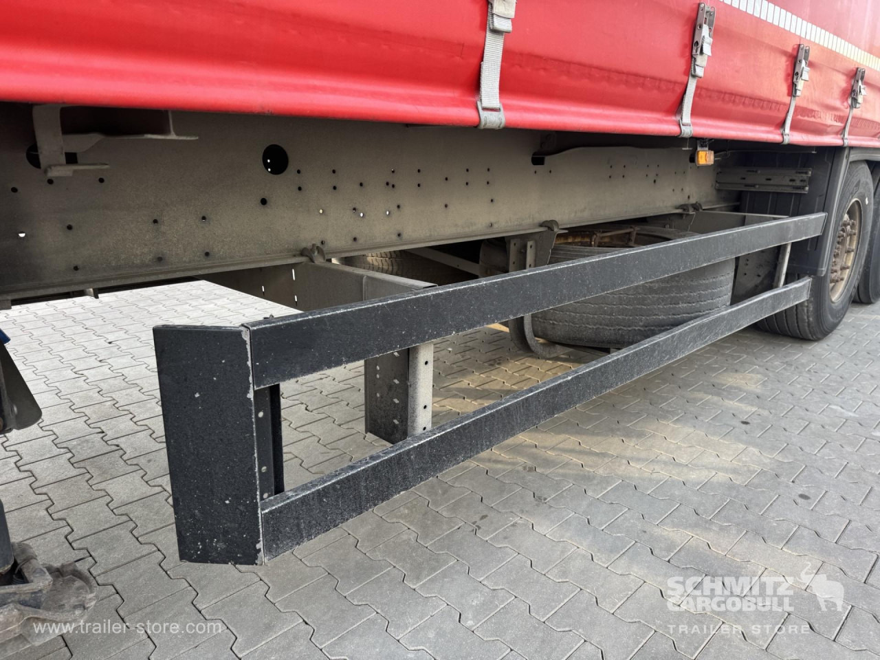 SCHMITZ Curtainsider Standard - Полуприколка со церада: слика 2 SCHMITZ Curtainsider Standard - Полуприколка со церада: слика 2