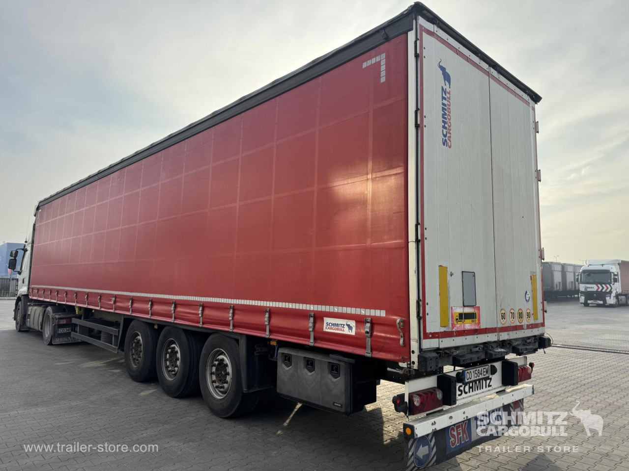 SCHMITZ Curtainsider Standard - Полуприколка со церада: слика 4 SCHMITZ Curtainsider Standard - Полуприколка со церада: слика 4