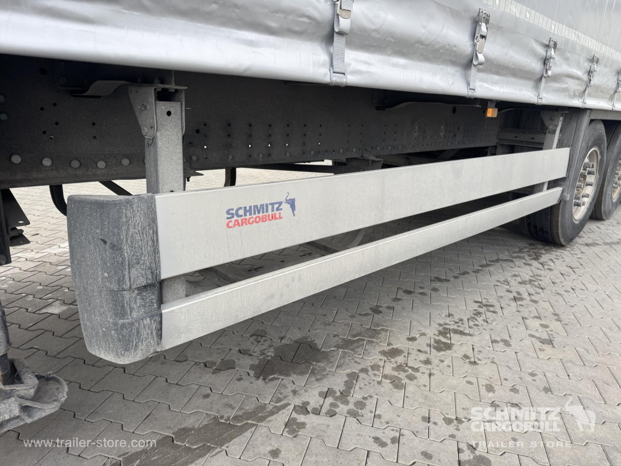 SCHMITZ Curtainsider Standard - Полуприколка со церада: слика 2 SCHMITZ Curtainsider Standard - Полуприколка со церада: слика 2