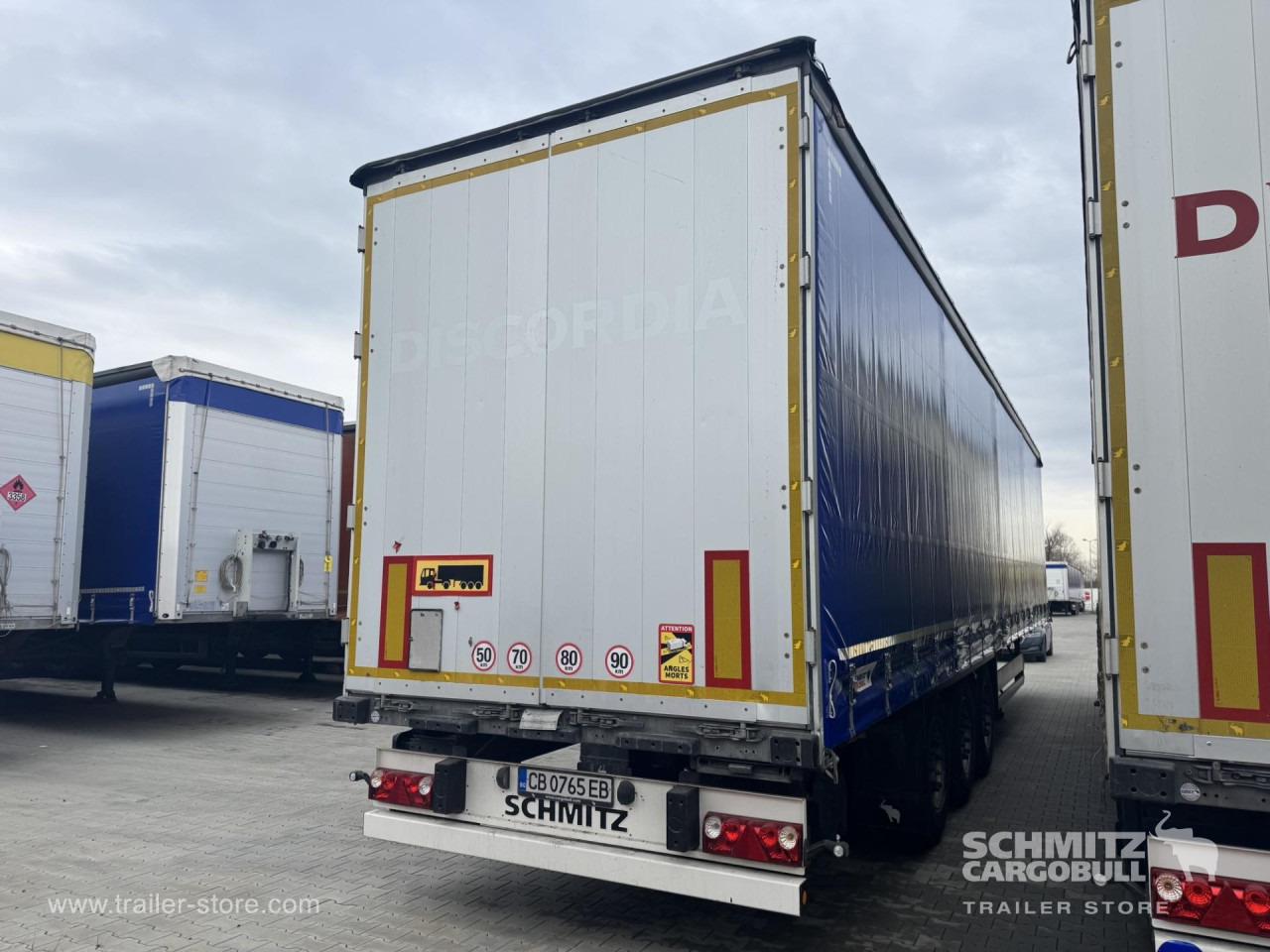 SCHMITZ Curtainsider Standard - Полуприколка со церада: слика 5 SCHMITZ Curtainsider Standard - Полуприколка со церада: слика 5