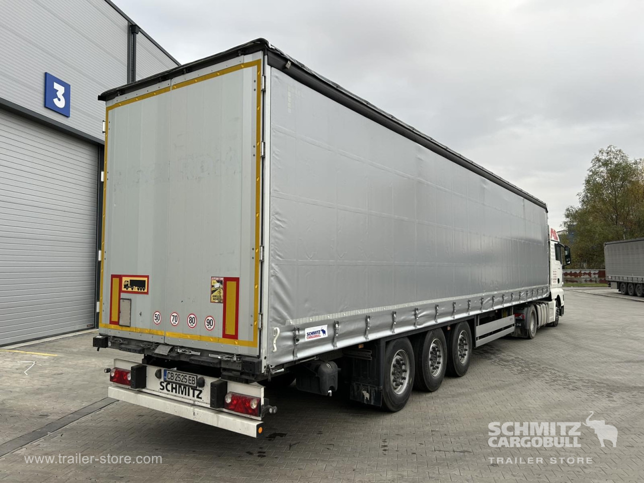 SCHMITZ Curtainsider Standard - Полуприколка со церада: слика 4 SCHMITZ Curtainsider Standard - Полуприколка со церада: слика 4