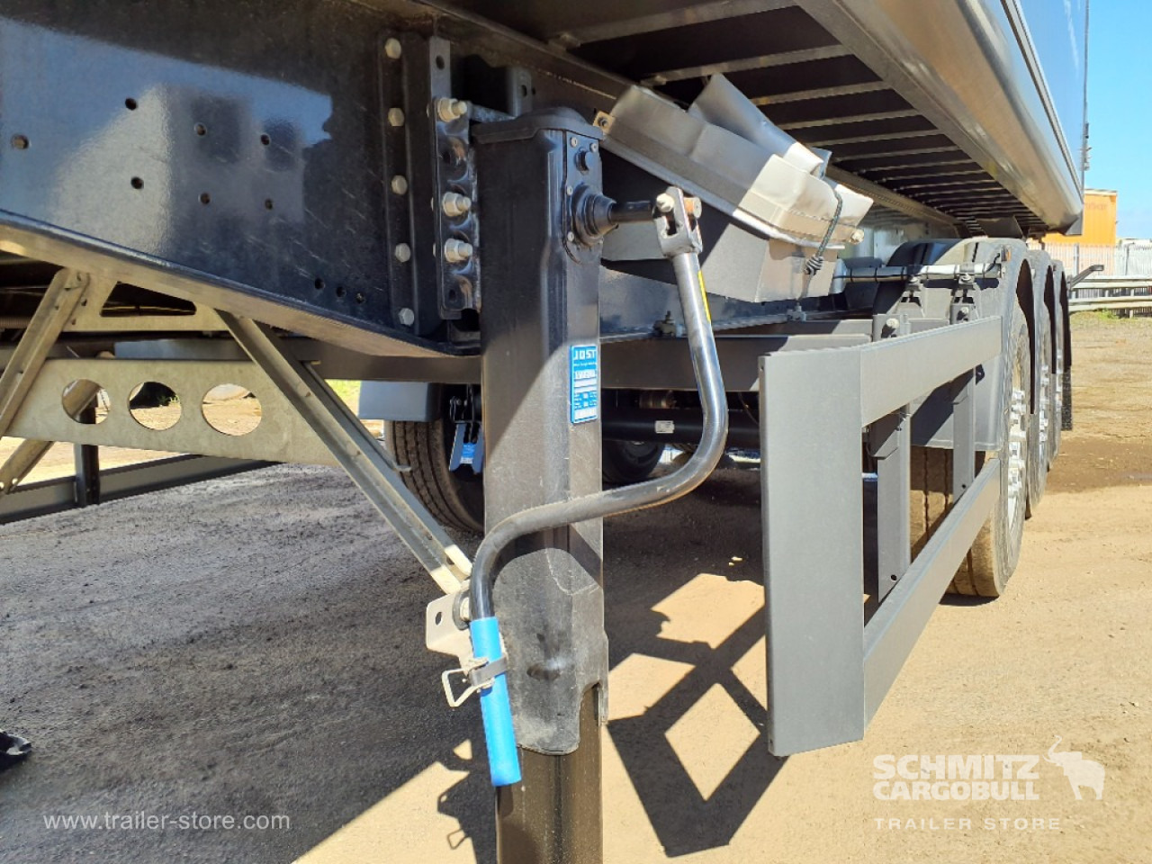 SCHMITZ Tipper Alu-square sided body 55m³ - Кипер полуприколка: слика 5 SCHMITZ Tipper Alu-square sided body 55m³ - Кипер полуприколка: слика 5