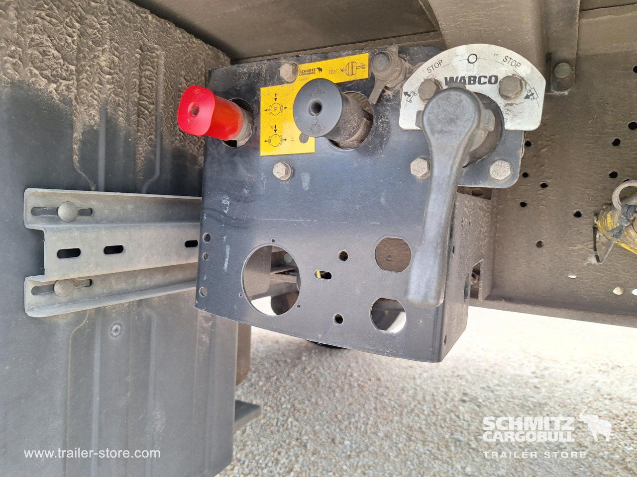 SCHMITZ Curtainsider Mega - Полуприколка со церада: слика 4 SCHMITZ Curtainsider Mega - Полуприколка со церада: слика 4