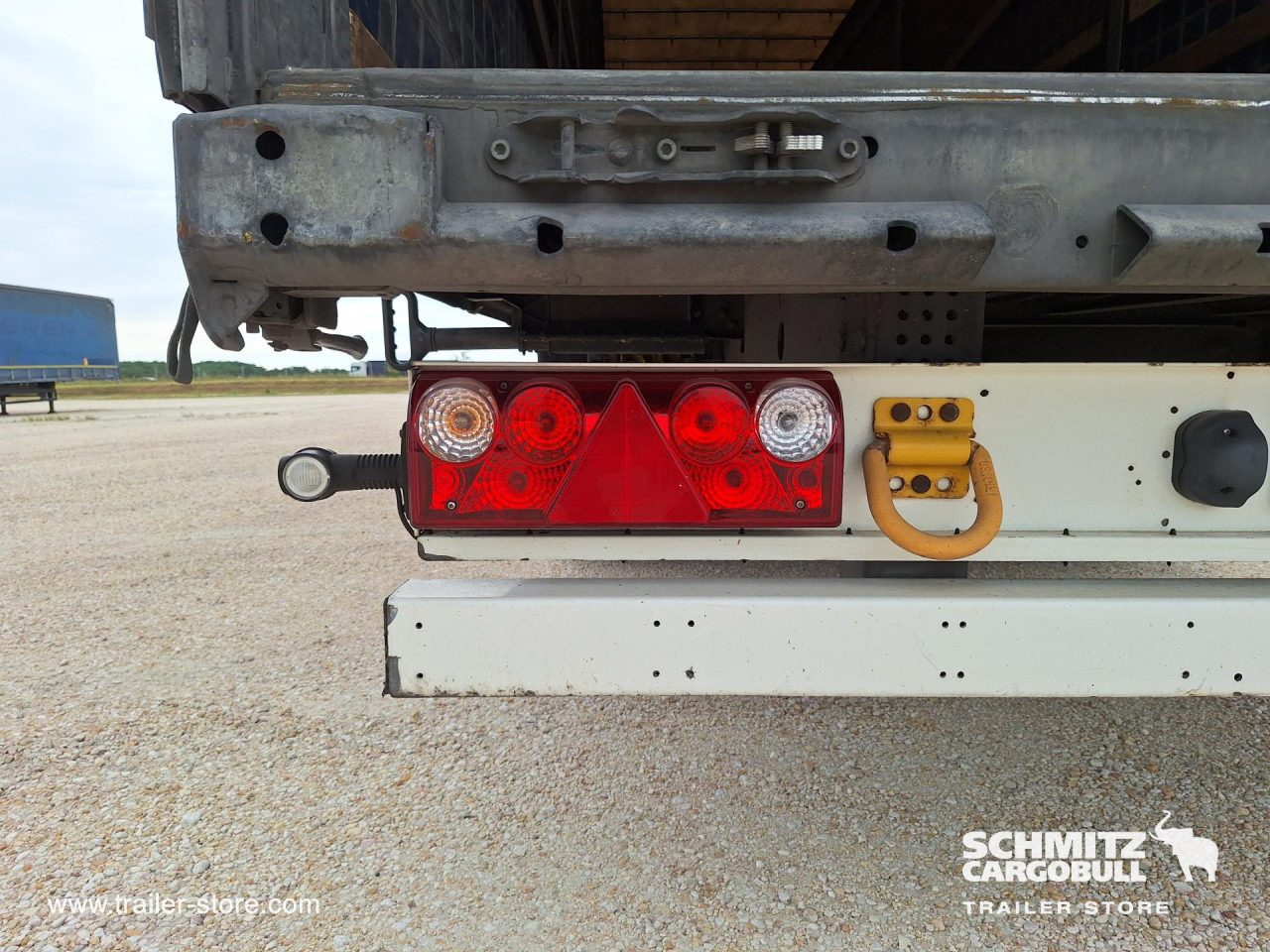 Полуприколка со церада SCHMITZ Curtainsider Mega: слика 11 Полуприколка со церада SCHMITZ Curtainsider Mega: слика 11