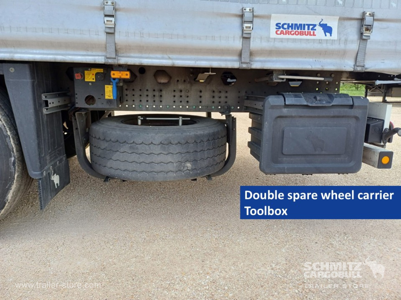 SCHMITZ Curtainsider Standard - Полуприколка со церада: слика 2 SCHMITZ Curtainsider Standard - Полуприколка со церада: слика 2