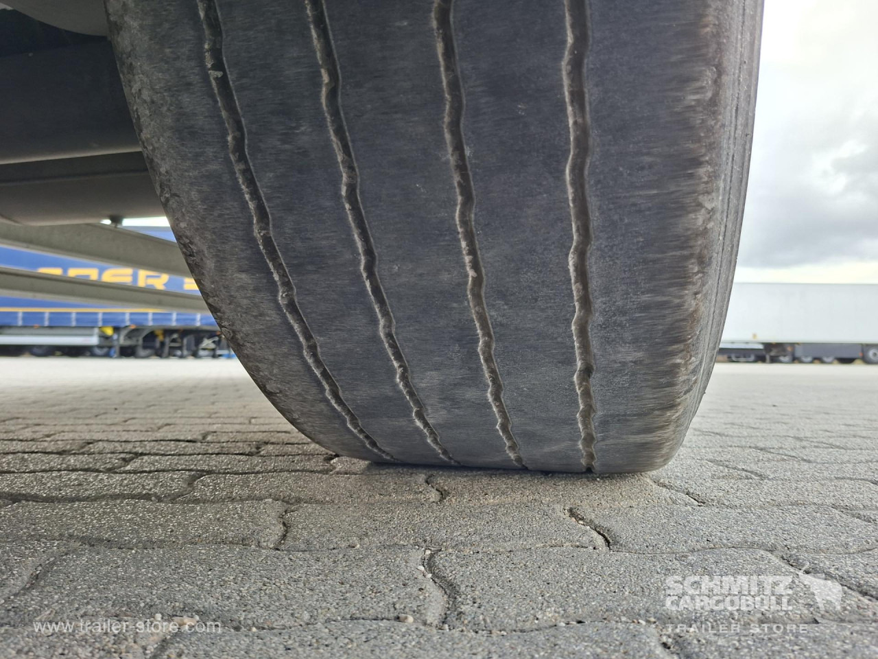 SCHMITZ Reefer Multitemp - Изотермална полуприколка: слика 4 SCHMITZ Reefer Multitemp - Изотермална полуприколка: слика 4