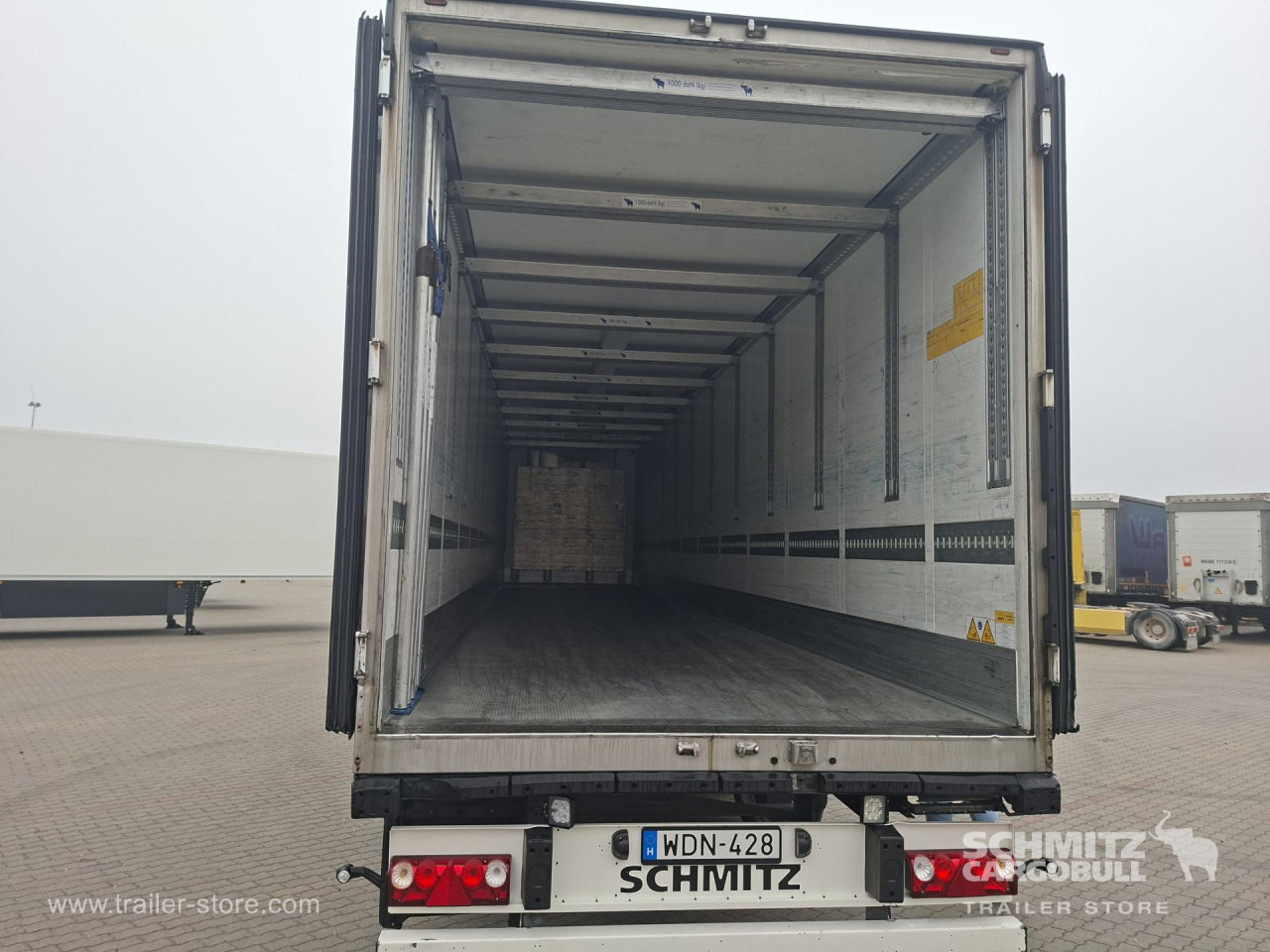 SCHMITZ Reefer Standard Double deck - Изотермална полуприколка: слика 4 SCHMITZ Reefer Standard Double deck - Изотермална полуприколка: слика 4