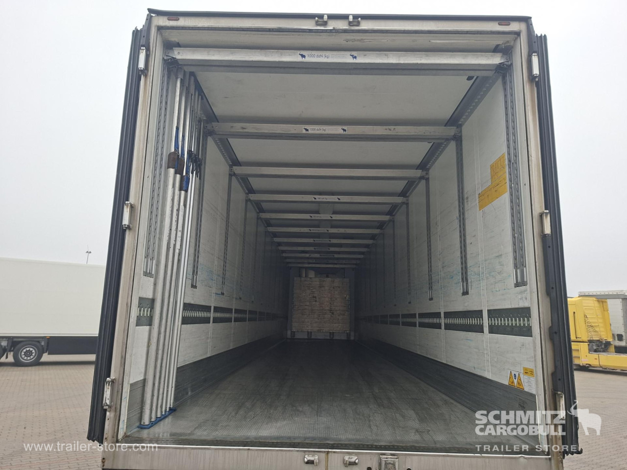 SCHMITZ Reefer Standard Double deck - Изотермална полуприколка: слика 3 SCHMITZ Reefer Standard Double deck - Изотермална полуприколка: слика 3