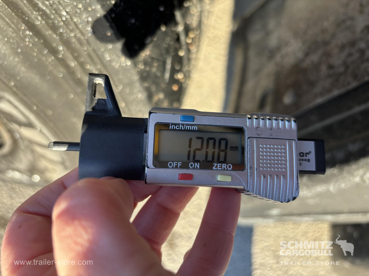 SCHMITZ Curtainsider Mega - Полуприколка со церада: слика 2 SCHMITZ Curtainsider Mega - Полуприколка со церада: слика 2