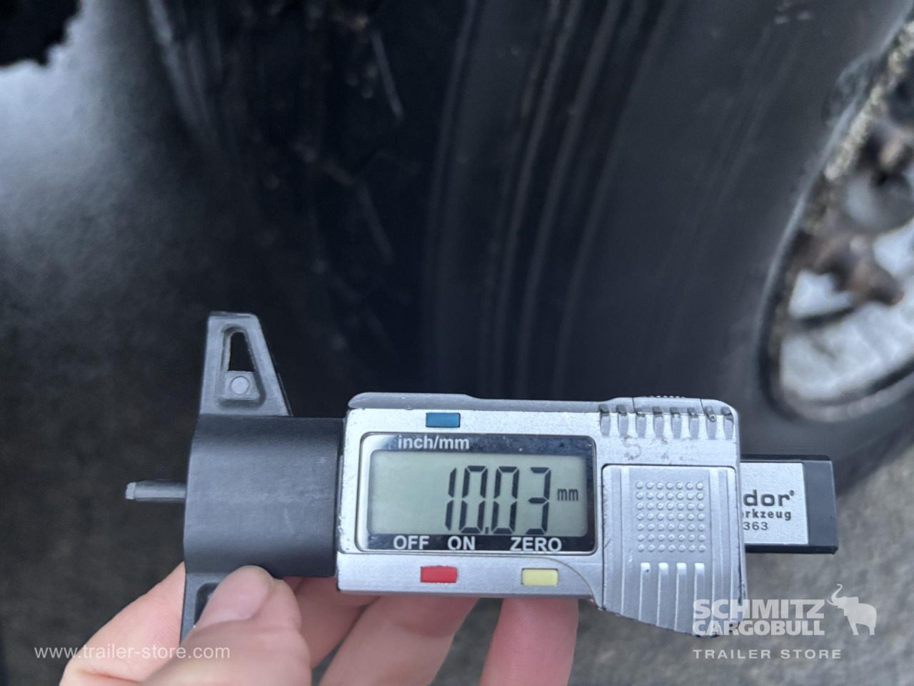 SCHMITZ Curtainsider Mega - Полуприколка со церада: слика 2 SCHMITZ Curtainsider Mega - Полуприколка со церада: слика 2