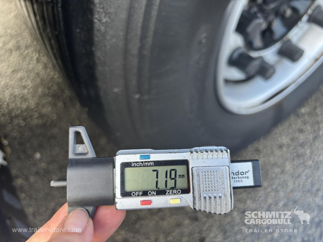 SCHMITZ Curtainsider Mega - Полуприколка со церада: слика 5 SCHMITZ Curtainsider Mega - Полуприколка со церада: слика 5