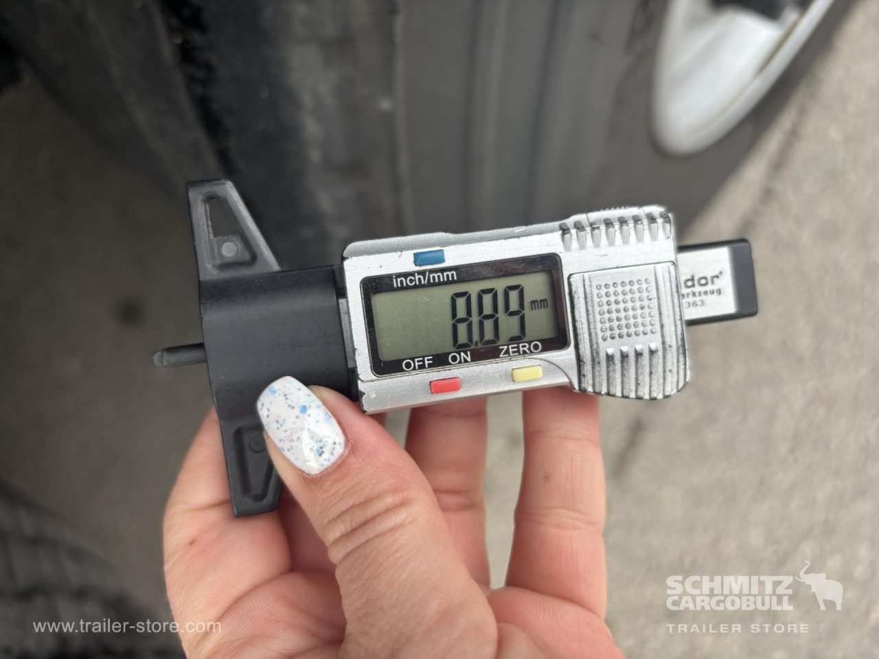 SCHMITZ Curtainsider Standard - Полуприколка со церада: слика 5 SCHMITZ Curtainsider Standard - Полуприколка со церада: слика 5