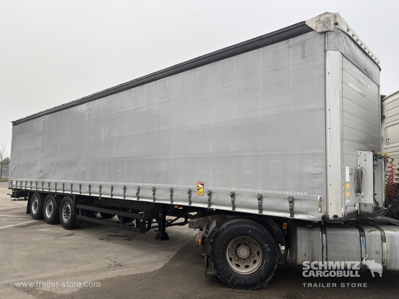 SCHMITZ Curtainsider Standard - Полуприколка со церада: слика 5 SCHMITZ Curtainsider Standard - Полуприколка со церада: слика 5