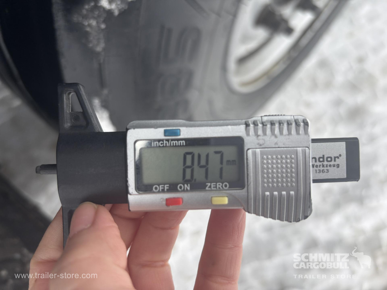 SCHMITZ Curtainsider Standard - Полуприколка со церада: слика 4 SCHMITZ Curtainsider Standard - Полуприколка со церада: слика 4