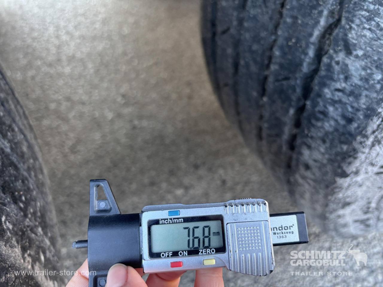 SCHMITZ Reefer Standard Double deck - Изотермална полуприколка: слика 4 SCHMITZ Reefer Standard Double deck - Изотермална полуприколка: слика 4