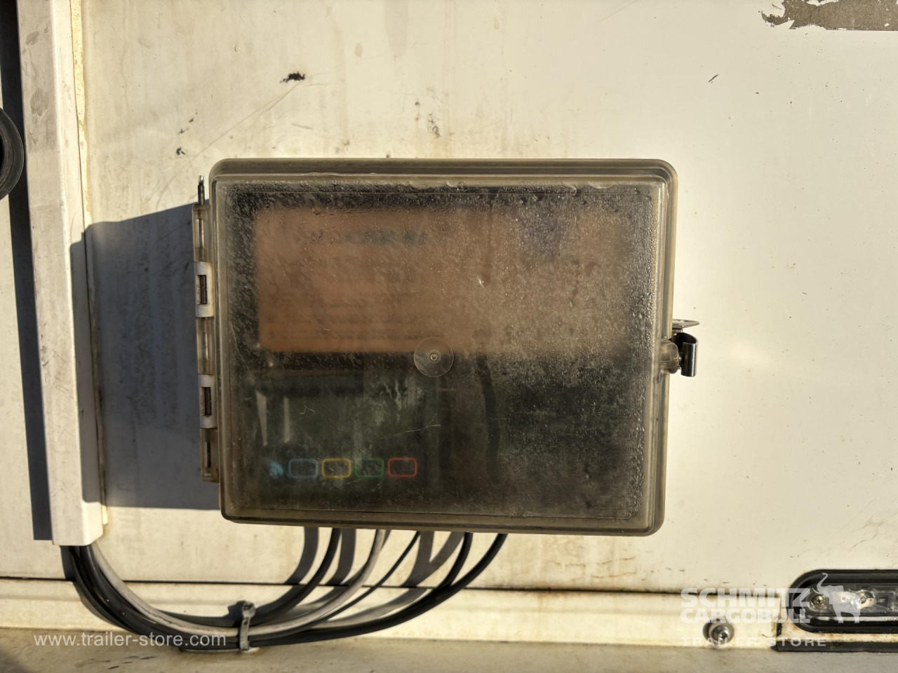 SCHMITZ Reefer Standard Double deck - Изотермална полуприколка: слика 4 SCHMITZ Reefer Standard Double deck - Изотермална полуприколка: слика 4