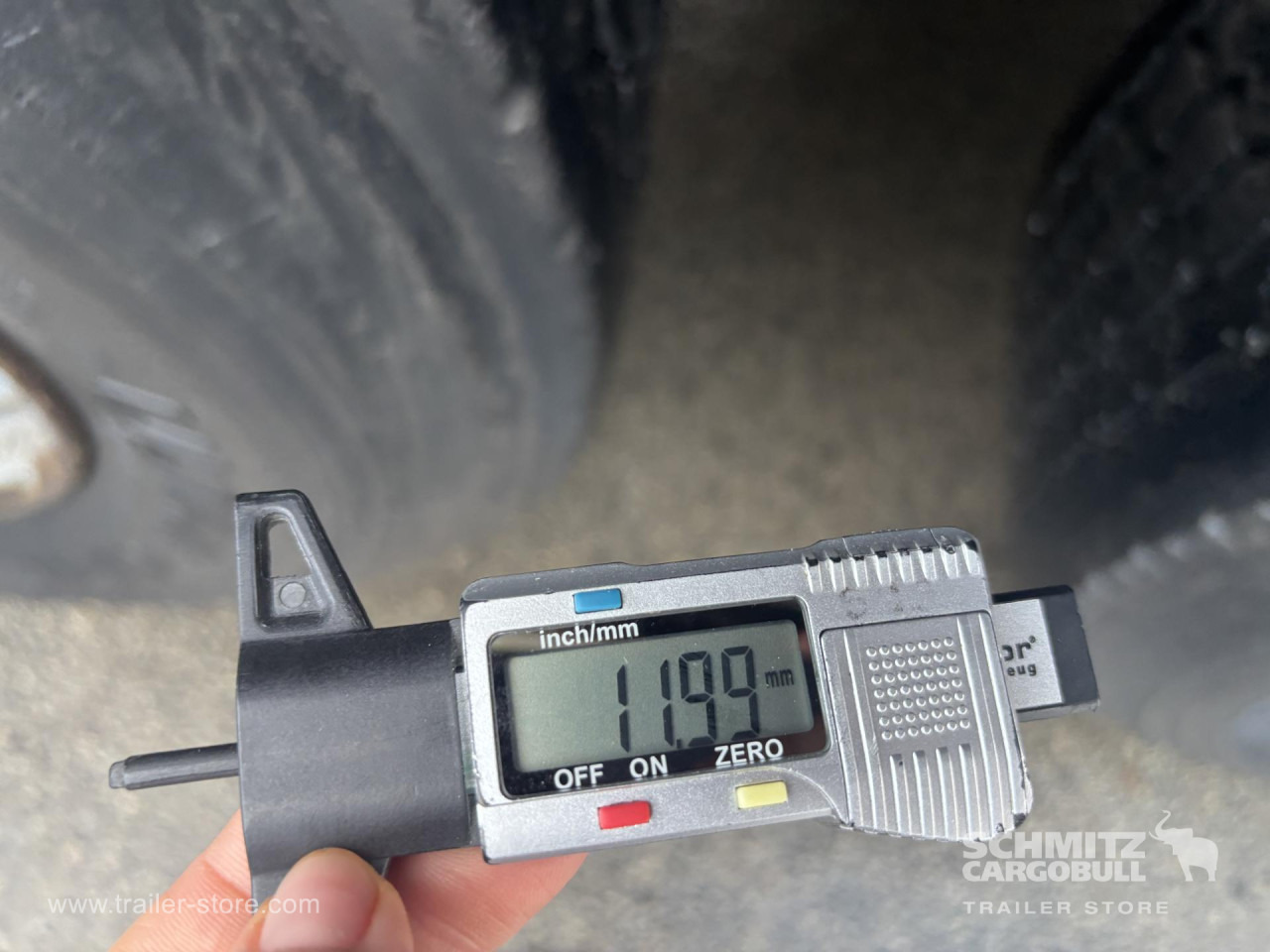 SCHMITZ Reefer Standard - Изотермална полуприколка: слика 3 SCHMITZ Reefer Standard - Изотермална полуприколка: слика 3