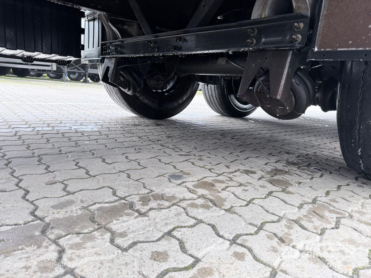 SCHMITZ Curtainsider Standard - Полуприколка со церада: слика 2 SCHMITZ Curtainsider Standard - Полуприколка со церада: слика 2