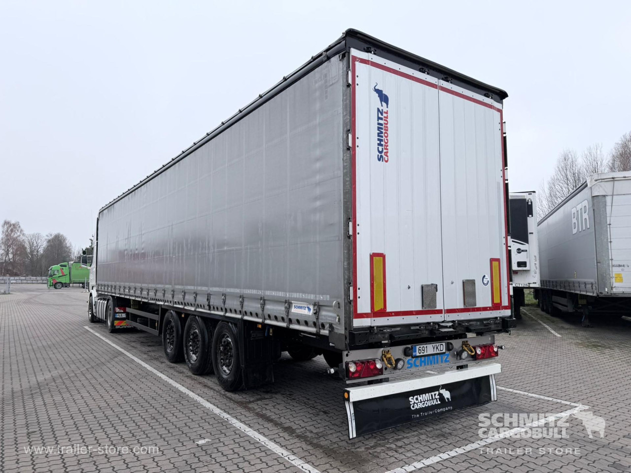 SCHMITZ Curtainsider Standard - Полуприколка со церада: слика 3 SCHMITZ Curtainsider Standard - Полуприколка со церада: слика 3