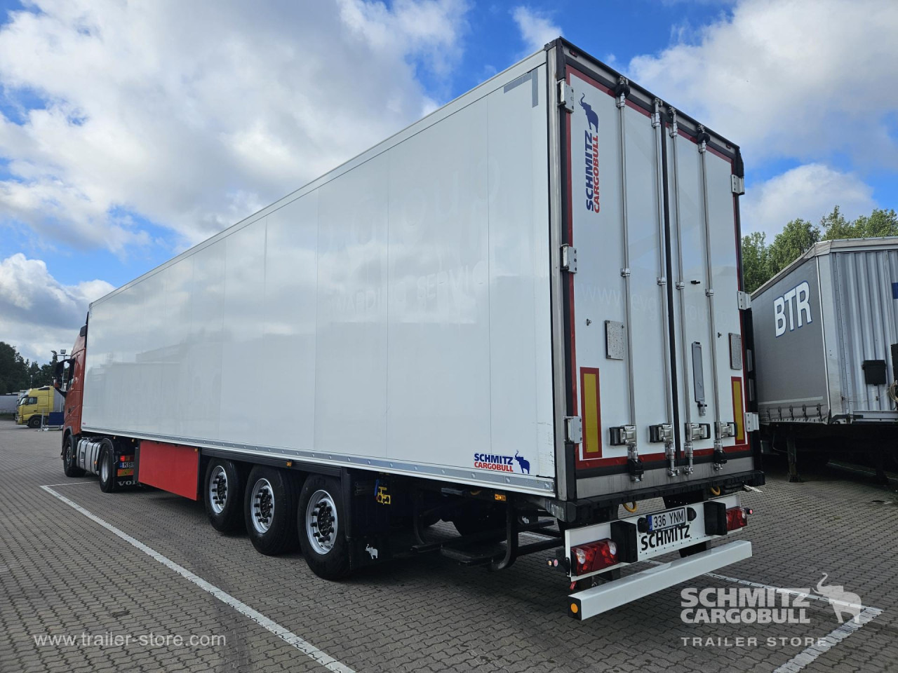 SCHMITZ Reefer Standard - Изотермална полуприколка: слика 1 SCHMITZ Reefer Standard - Изотермална полуприколка: слика 1