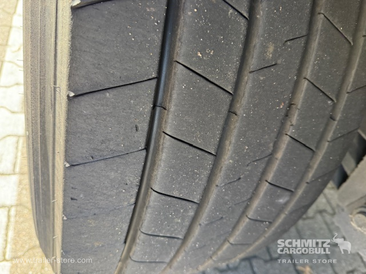 SCHMITZ Oplegger Kasten Standard Taillift - Полуприколка сандучар: слика 5 SCHMITZ Oplegger Kasten Standard Taillift - Полуприколка сандучар: слика 5