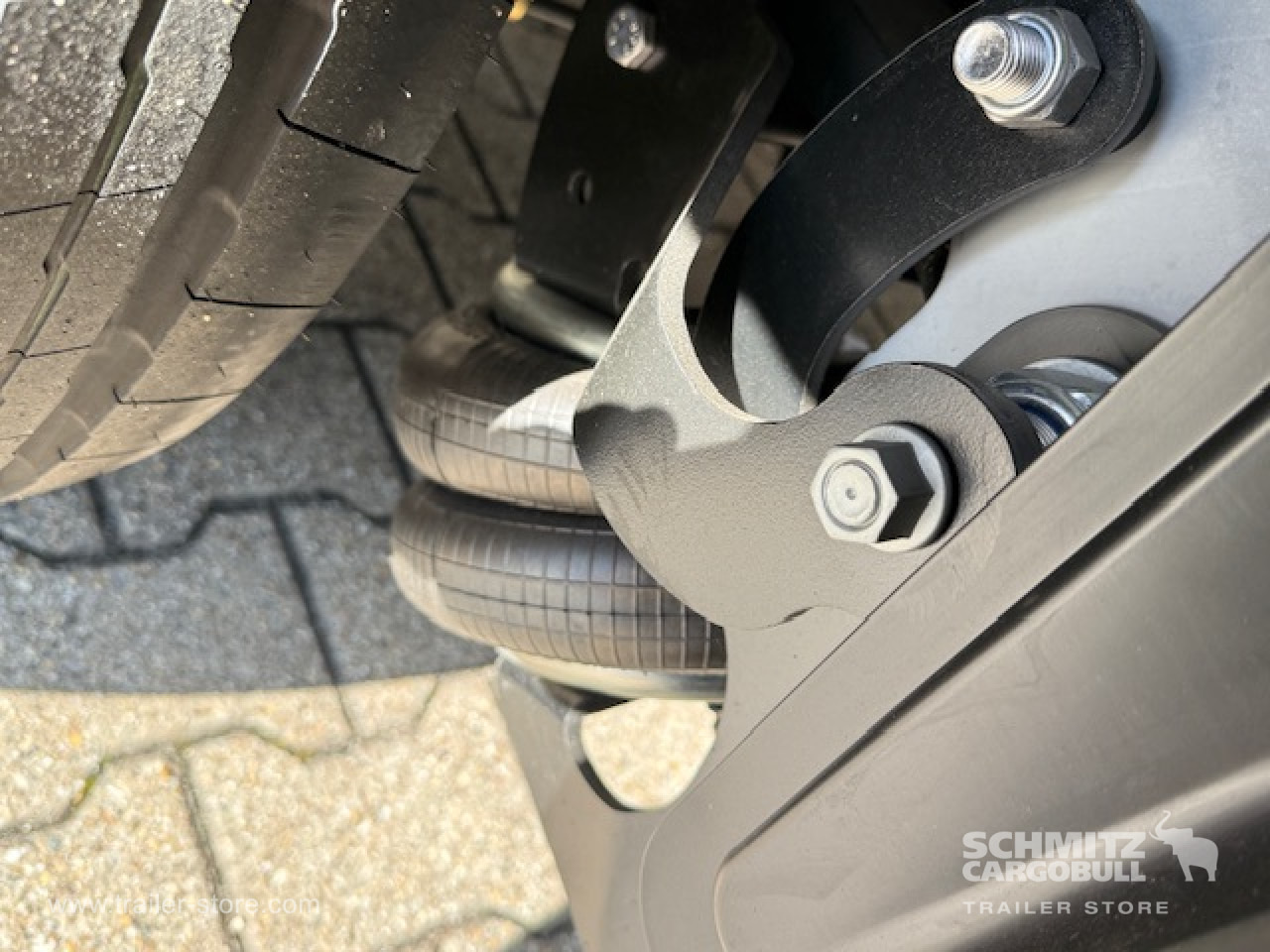 SCHMITZ Oplegger Schuifzeil Mega - Полуприколка со церада: слика 2 SCHMITZ Oplegger Schuifzeil Mega - Полуприколка со церада: слика 2