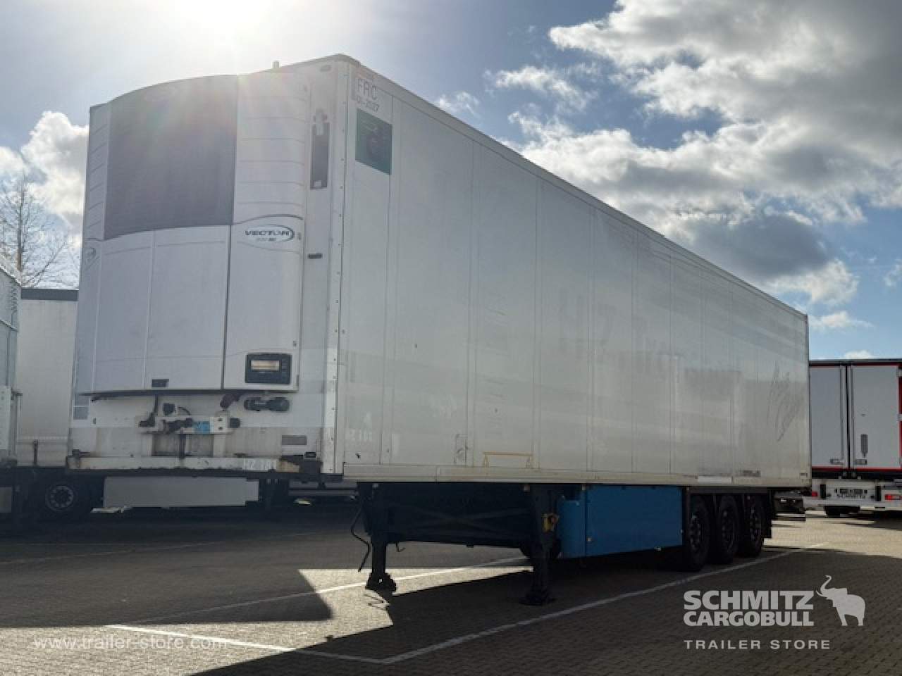 SCHMITZ Oplegger Vries Multitemp - Изотермална полуприколка: слика 1 SCHMITZ Oplegger Vries Multitemp - Изотермална полуприколка: слика 1