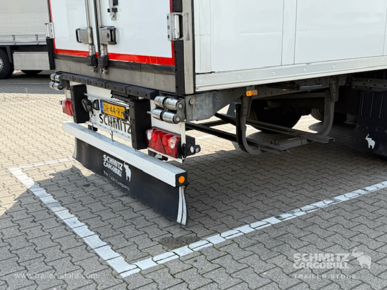 SCHMITZ Oplegger Vries Standard - Изотермална полуприколка: слика 2 SCHMITZ Oplegger Vries Standard - Изотермална полуприколка: слика 2